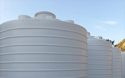 积石山塑料大桶怎么选？PE/PP材质区别及选购指南