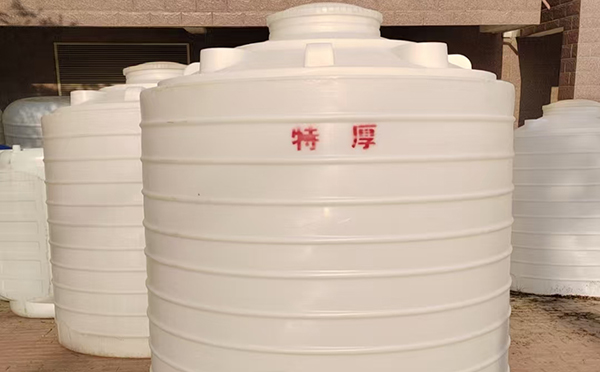 特厚积石山塑料桶批量交付实录：强化结构应对严苛储运环境